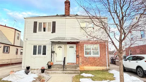 6307 138th St, Flushing, NY 11367