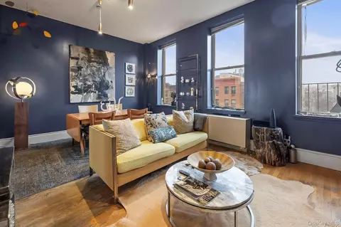 227-229 W 116th St #5B, New York, NY 10026