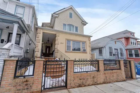 10124 134th St, South Richmond Hill, NY 11419