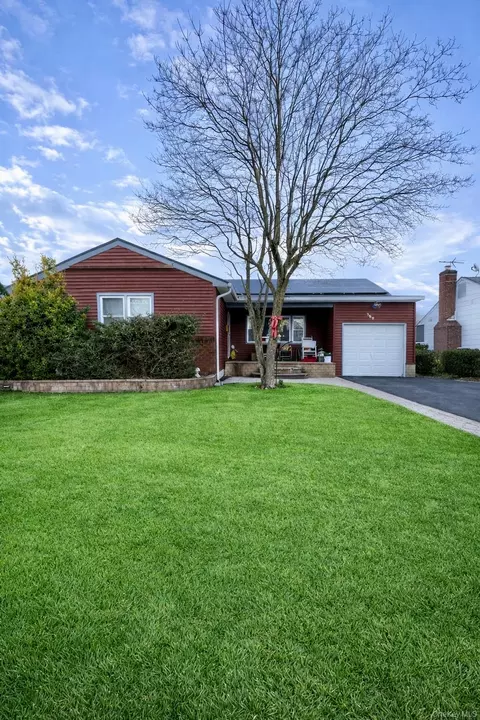 732 Evelyn Ave, North Bellmore, NY 11710