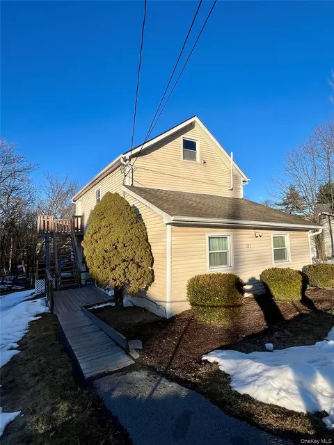 521 E Main St, Middletown, NY 10940