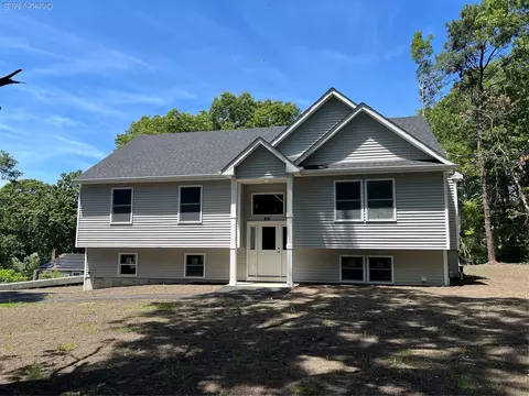 56 Aspen Rd, Mastic Beach, NY 11951
