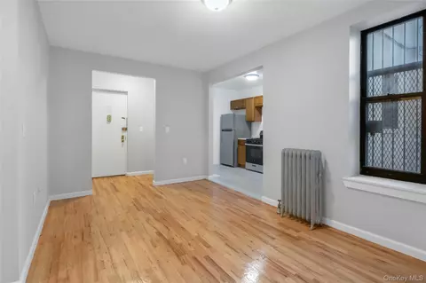2410 Davidson Ave #B5, New York, NY 10468