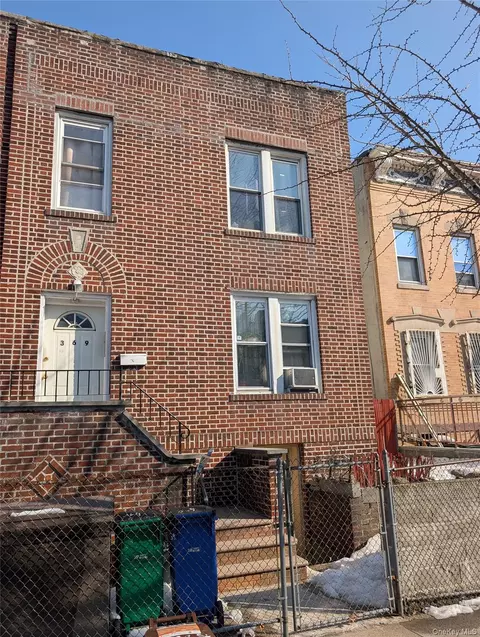 369 E 32nd St #6, Brooklyn, NY 11226