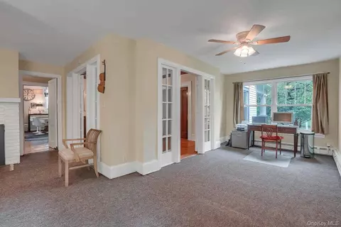 Entry Way - 105 Hooker Ave, Poughkeepsie, NY 12601 photo 2 of 3