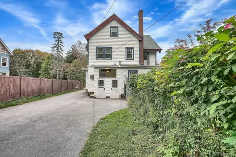 Exterior - 105 Hooker Ave, Poughkeepsie, NY 12601 photo 9 of 11