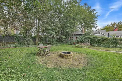 Exterior - 105 Hooker Ave, Poughkeepsie, NY 12601 photo 8 of 11