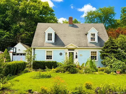 6 Waldron Ter, Ramapo, NY 10974