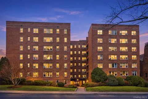 30 N Broadway #5H, White Plains, NY 10601