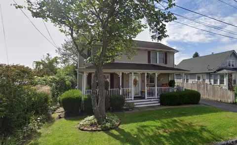 11 Lay St, Kingston, NY 12401