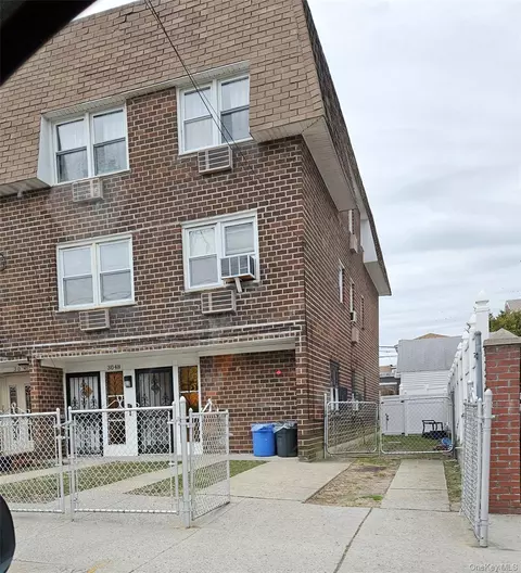 30-48 82nd St, New York, NY 11370