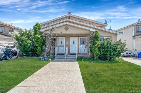 140-37 Charles Ln, New York, NY 11413