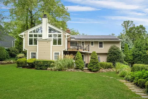 32 Penny Ln, Greenburgh, NY 10583