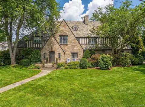 3 Westway, Bronxville, NY 10708