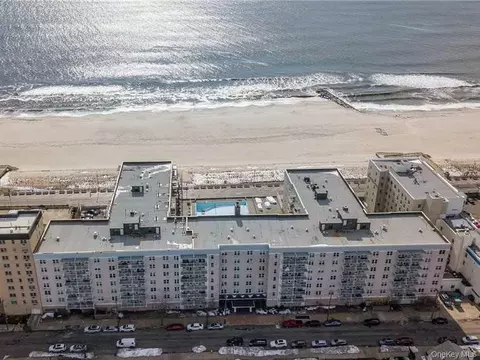 522 Shore Rd #4A, Long Beach, NY 11561