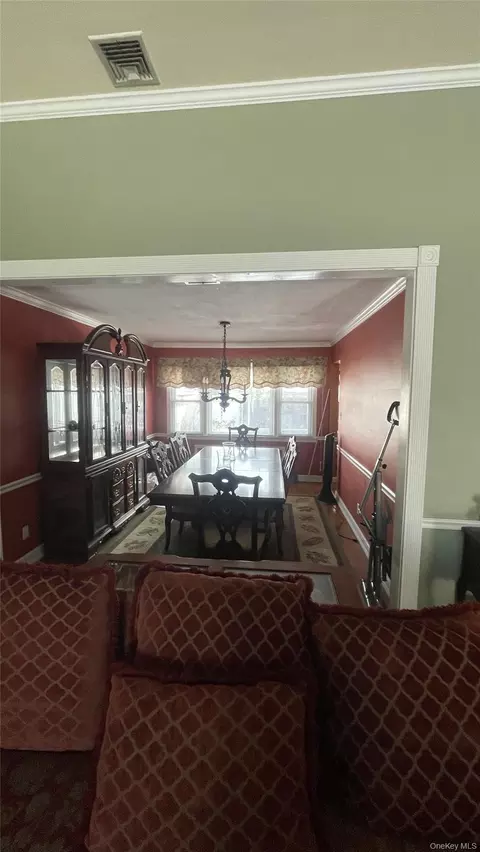 1070 Cramer Ct, Baldwin, NY 11510