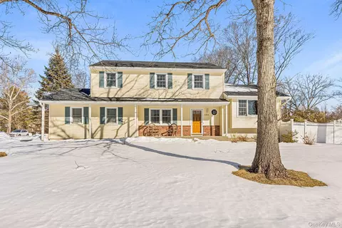 2922 Manor St, Yorktown, NY 10598