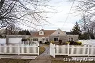 24 Whaley St, Freeport, NY 11520