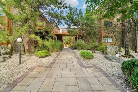 15 Greenridge Ave #16, White Plains, NY 10605