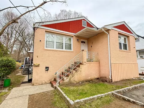 5 Highland Ave, Ramapo, NY 10901