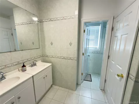 Bath - 48 Church St, Patchogue, NY 11772 photo 1 of 2