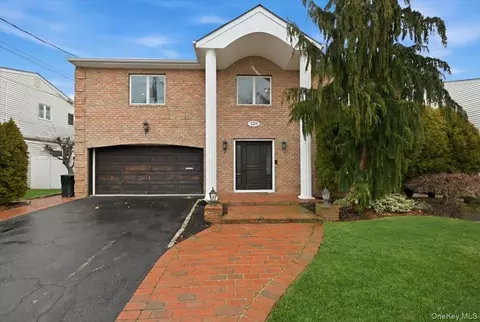 3311 Hewlett Ave, Merrick, NY 11566