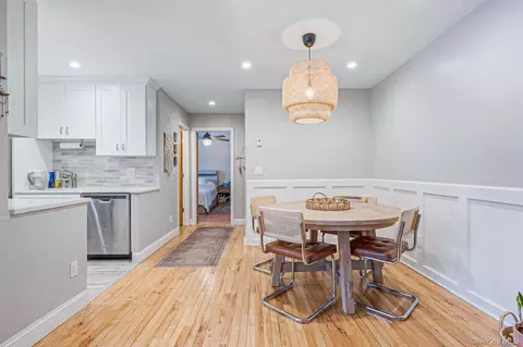 Dining - 73 Fairharbor Dr #73, Patchogue, NY 11772 photo 1 of 3