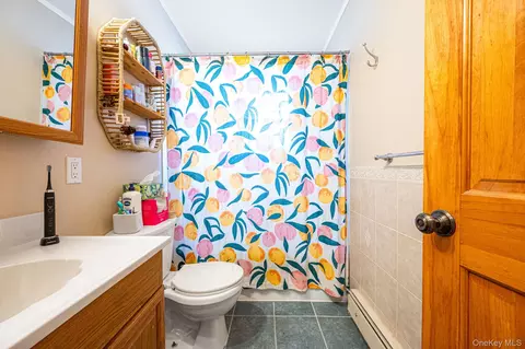 Bath - 73 Fairharbor Dr #73, Patchogue, NY 11772 photo 1 of 1
