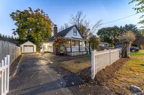 334 Gillette St, Dix Hills, NY 11746
