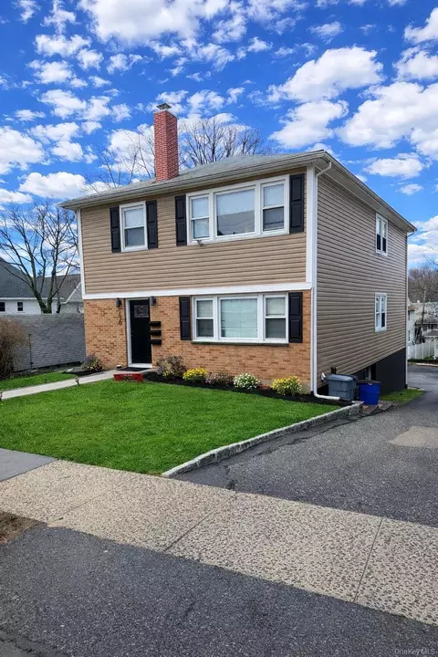 66 Harding Ave, White Plains, NY 10606