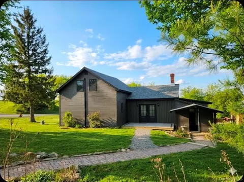 67 Jacobs Rd, Minisink, NY 10998