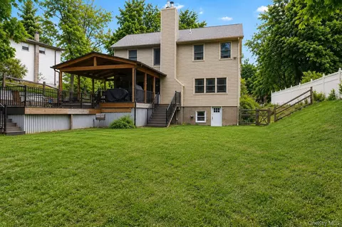 5 Tryon Cir, Cortlandt, NY 10567