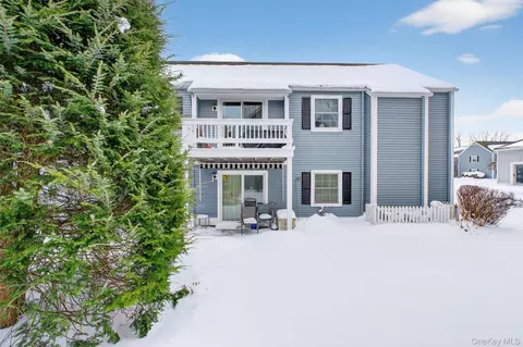700 Commons Way #E, Fishkill, NY 12524
