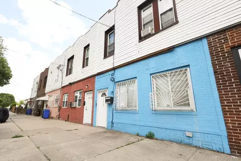 12222 Nellis St, New York, NY 11413