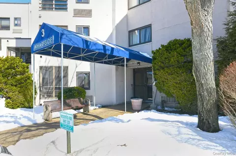 725 Miller Ave #235, Freeport, NY 11520