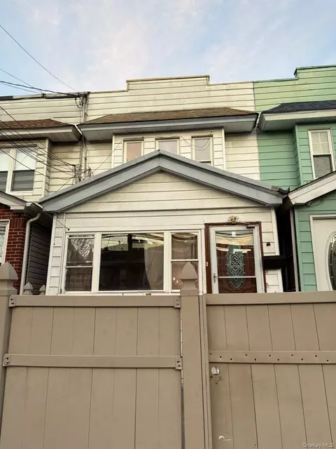 85-27 102nd St, New York, NY 11418