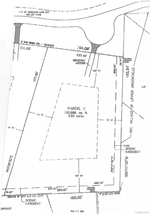 166 Hegemans Ln, Oyster Bay, NY 11545
