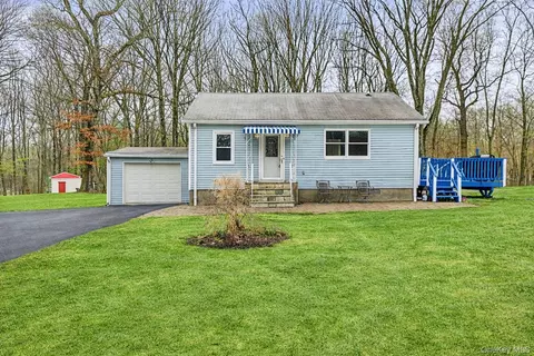 38 N 1st St, Cortlandt, NY 10567