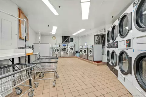 Other - 13835 Elder Ave #PENTHOUSE F, New York, NY 11355 photo 4 of 4