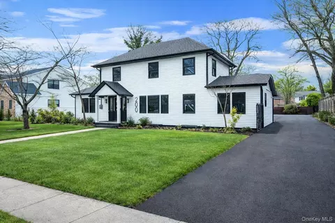 200 Evans Ave, Freeport, NY 11520