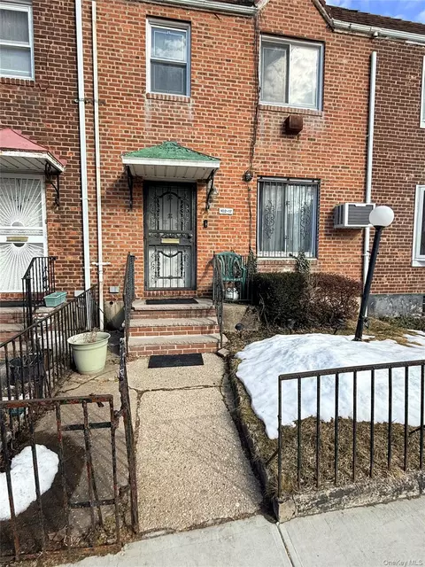 10217 183rd Pl, New York, NY 11423