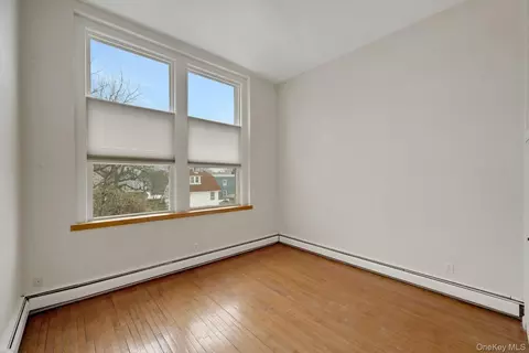 Bedroom - 190 Fordham St #12, New York, NY 10464 photo 5 of 6