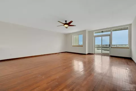 Living - 190 Fordham St #12, New York, NY 10464 photo 1 of 5