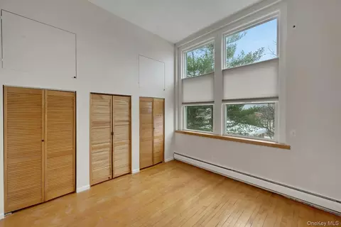 Bedroom - 190 Fordham St #12, New York, NY 10464 photo 1 of 6