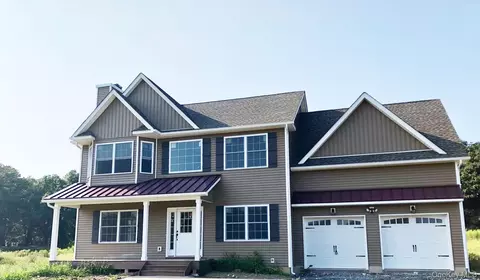11 Sunset Ln, Wawayanda, NY 10958