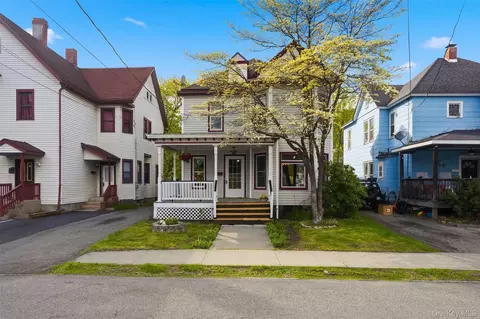 8 Sullivan Ave, Port Jervis, NY 12771