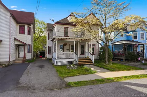 8 Sullivan Ave, Port Jervis, NY 12771