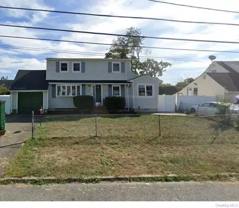 410 Elmore St, Central Islip, NY 11722