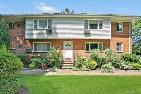 20 Chestnut St #3, Rye, NY 10580