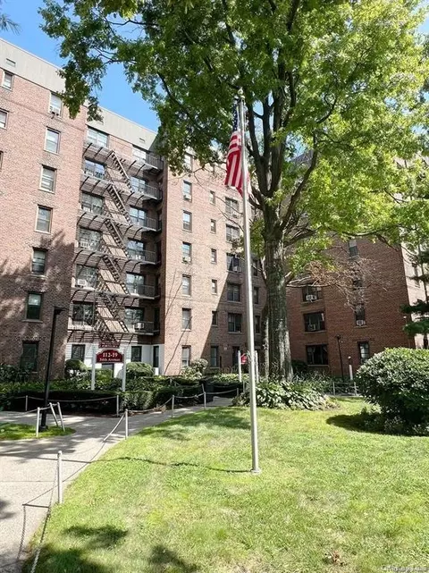 11219 34th Ave #F, Corona, NY 11368